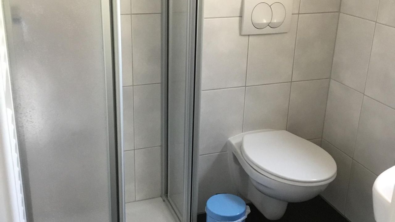 8A1CE460-F6CC-44D0-951D-D786575F6F7E 8A1CE460-F6CC-44D0-951D-D786575F6F7E